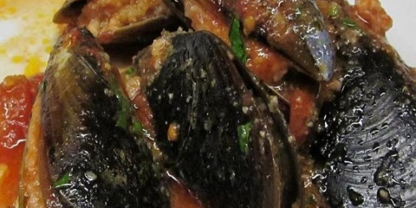 Cozze ripiene alla barese, un secondo gustoso e nutriente.