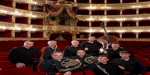 I FIATI DEL TEATRO SAN CARLO ESEGUONO I XII DIVERTIMENTI PER FIATI DI GIOVANNI PAISIELLO