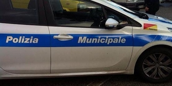 Napoli: sanzionato un tassista abusivo