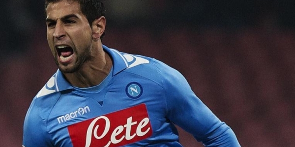 Napoli - Aik: in attacco Cavani con Vargas? Rientra Britos in difesa