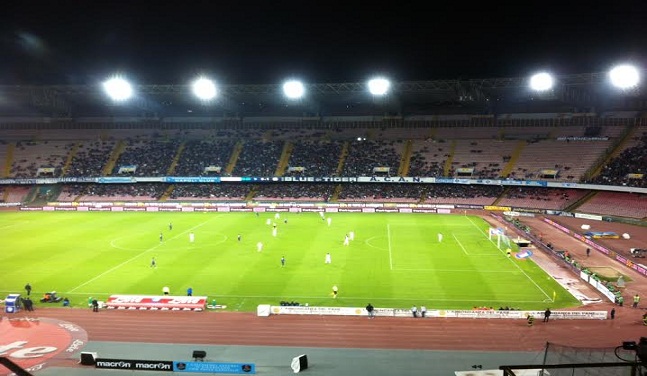 Napoli-Trabzonspor. Aspettando Torino, un’occasione per far festa e… stare alla finestra.