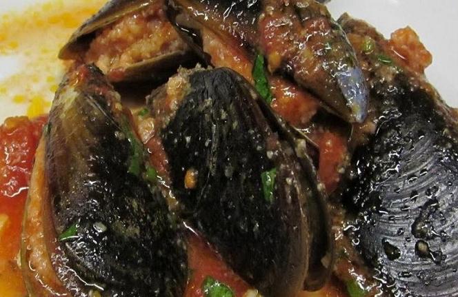 Cozze ripiene alla barese, un secondo gustoso e nutriente.