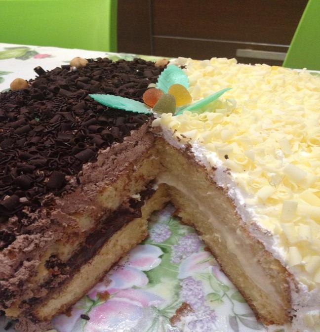 La torta bigusto al gusto di crema e cioccolata