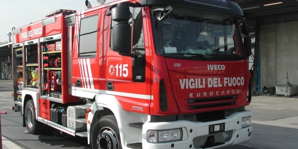 Incidente a Torino: auto in fiamme tre morti carbonizzati