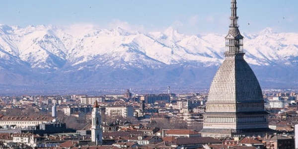 Torino: uomo ucciso con una coltellata alla testa