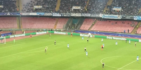 Napoli - Besiktas 2 - 3. Dura sconfitta per gli azzurri, che soffrono ancora in difesa. 