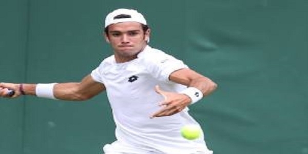 Tennis: Sconfitta per Berrettini, a Shanghai finale Medvedev-Zverev