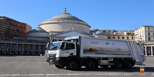 Napoli: presentati i nuovi mezzi Asia e gli ispettori ambientali