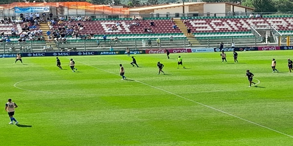 Castel di Sangro: Napoli - Cavese 3 - 2. azzurri in campo per un allenamento congiunto