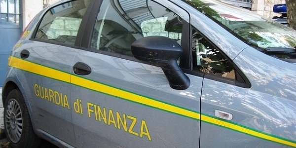 Medico giocava a tennis nelle ore di lavoro. Denunciato.