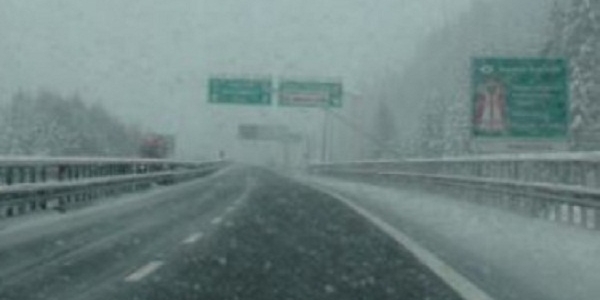 Nevicate al nord Italia. Neve in autostrada