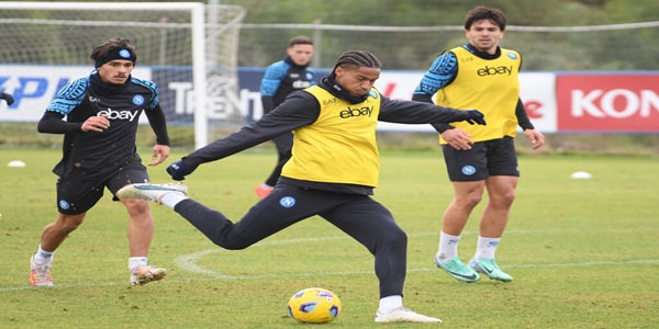 Castel Volturno: il Napoli prepara il match con il Cagliari