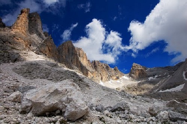  Torino: Alpinisti bloccati sulla parete rocciosa