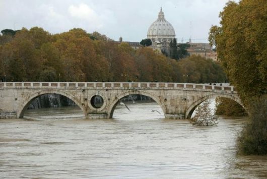 Bimbo nel Tevere: il padre indagato per omicidio volontario