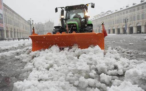 Neve e freddo, ancora difficoltà nel paese